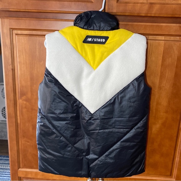 New Balance Puffy Staud Vest Fleece Collared Womens Size XS - Picture 6 of 13